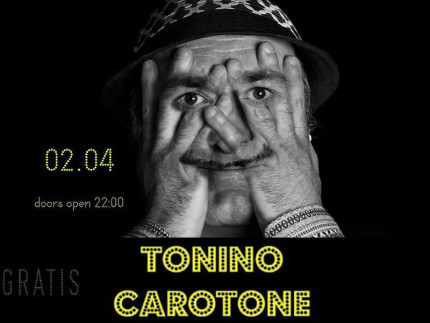 Manifesto per il concerto di Tonino Carotone a Senigallia