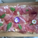 Pizza primaverile della Pizzeria Aculmò di Senigallia