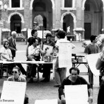 Una manifestazione durante gli anni '70 in piazza Roma, a Senigallia. Foto di Daniele Bonazza