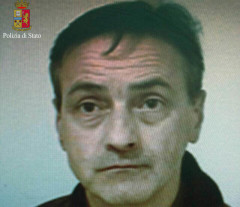 La foto di Filippo Antonio De Cristofaro, latitante arrestato dalla squadra mobile di Ancona