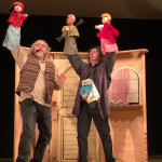 Una scena di Cappuccetto Rosso, rappresentato dal Teatro alla Panna, la compagnia di Senigallia