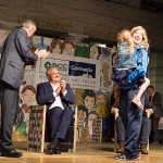 Riconoscimento per la pallavolista dell'Us Senigallia Elisabetta Saraga durante la premiazione per la manifestazione Sportivo dell’anno 2016