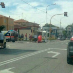 Il luogo dell'incidente tra auto e scooter avvenuto in via Sanzio, all'incrocio con via Cilea, a Senigallia
