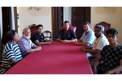 L'incontro del sindaco di Senigallia con i rappresentanti della comunità bengalese