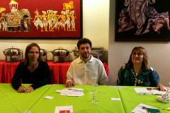 da sx Maria Loreta Pagnani, Mohamed Malih e Margherita Angeletti presentano l'associazione Stracomunitari