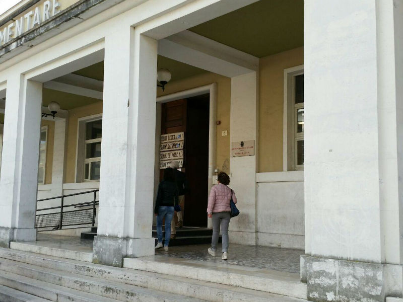 Seggi elettorali a Senigallia: scuola Pascoli