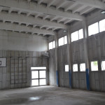 La palestra della scuola Marchetti di Senigallia durante un sopralluogo per verificare i lavori effettuati dopo il crollo del controsoffitto