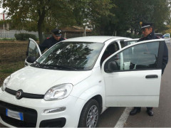 Auto rubata e poi ritrovata dai Carabinieri