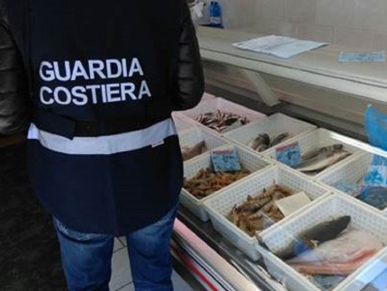 Sequestro prodotti ittici da parte della Guardia Costiera