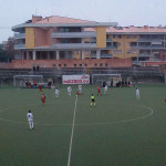 Un momento del match allo stadio Bianchelli di Senigallia tra la Vigor (maglia bianca) e la Belvederese (rossoverde)