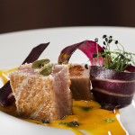 Ventresca di tonno rosso, carote, cardamomo e pesto di levistico: ricetta di Giacomo Galeazzi