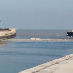  Senigallia, un isolotto di ghiaia spunta nel porto canale 