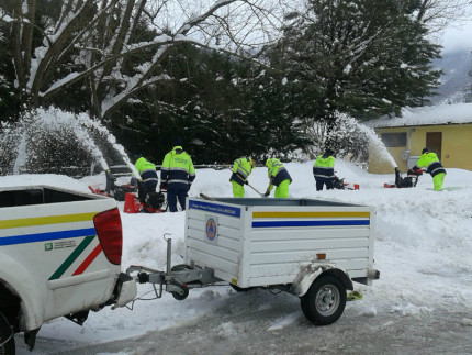 Continua l'emergenza neve e sisma nelle Marche.