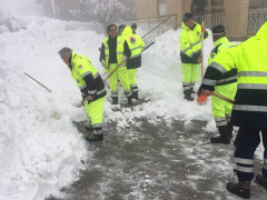 L'emergenza neve a Gualdo (MC): al lavoro i volontari di protezione civile di Corinaldo