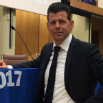 Maurizio Mangialardi alla consegna della bandiera blu 2017