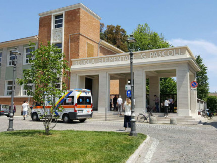 Ambulanza in Piazza Saffi