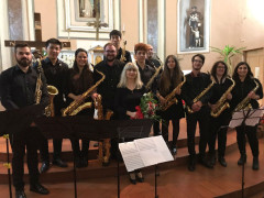 The New sax orchestra diretta dal maestro Roberta Silvestrini