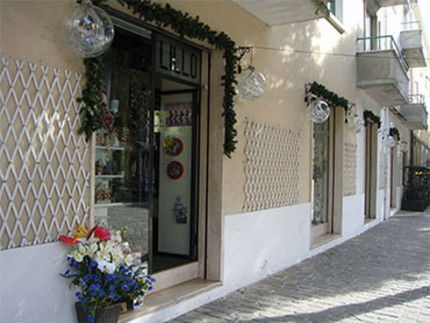 Il negozio Lillo Casalinghi di Attilio Corleoni in via Carducci, a Senigallia