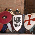Lo spettacolo sui combattimenti medievali alla Festa Castellana 2017 a Scapezzano di Senigallia