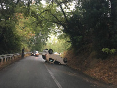 Incidente stradale: auto ribaltata tra Grottino di Senigallia e Ostra