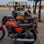 Moto Kawasaki appartenute a Renzo Moschini al motoraduno in piazzale della Libertà