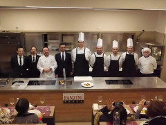 Staff del ristorante Fortino Napoleonico di Portonovo di Ancona