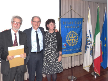 Incontro con il Prof. Annino presso il Rotary Club Senigallia