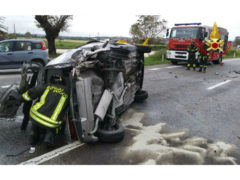 Montemarciano, schianto tra tre auto