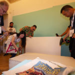 Apertura opere per la mostra per il ventennale del Summer Jamboree insieme a delegati Unesco
