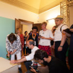 Apertura opere per la mostra per il ventennale del Summer Jamboree insieme a delegati Unesco