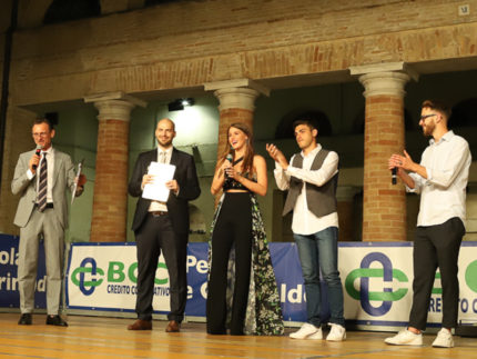 Presentatori della “Notte dello sport”. Da sinistra: Fabio Girolimetti, Matteo Magnarelli, Sharon Renzi, Giovanni Girolimetti, Giacomo Valeri