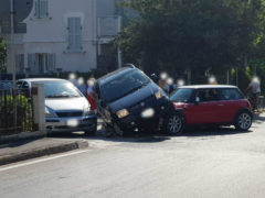 Incidente tra viale dei Pini e via Mercantini