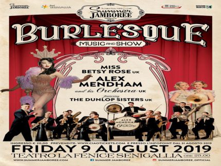 Spettacolo di Burlesque nell'ambito del Summer Jamboree 2019