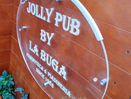 Jolly Pub By La Buga