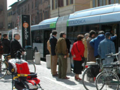 Trasporto pubblico locale, fermata autobus