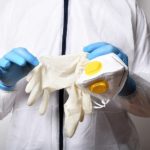Guanti, mascherina, DPI, dispositivi protezione individuali per Coronavirus
