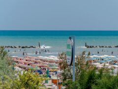 Hotel Corallo di Senigallia: vacanze al mare davanti alla Spiaggia di Velluto