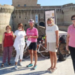 Si è concluso a Senigallia il giro d’Italia in bicicletta di Loretta Pavan