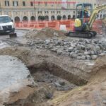 Scavi su ponte 2 Giugno, dove è stato ritrovato l'ordigno - Foto Francesco Sestito