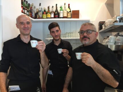 Staff del ristorante pizzeria Le Vele a Marotta di Mondolfo