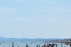 Spiaggia affollata Senigallia