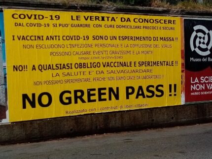Manifesto contro Green Pass