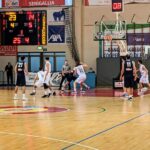 Attacco jesino (in maglia blu)