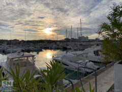 La banchina di Senigallia - Il sole si specchia nel porto - Foto di Rossano Morici
