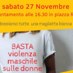 Camminata per le vie del centro di Senigallia indossando una maglietta bianca con una scritta per dire basta alla violenza maschile contro le donne