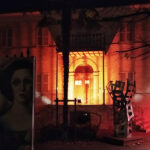 Villino Romualdo di Trecastelli illuminato di arancione