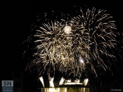 Fuochi d'artificio dalla Rotonda a Mare - Buon 2021! - Foto di Massimo Mariselli