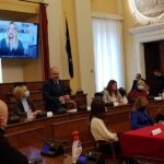 Massimo Bello parla in aula consiliare a Senigallia