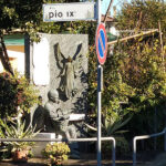 Monumento in bronzo del cestaio Ferruccio Tarsi.