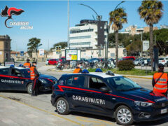 Controlli dei Carabinieri in stazione a Senigallia